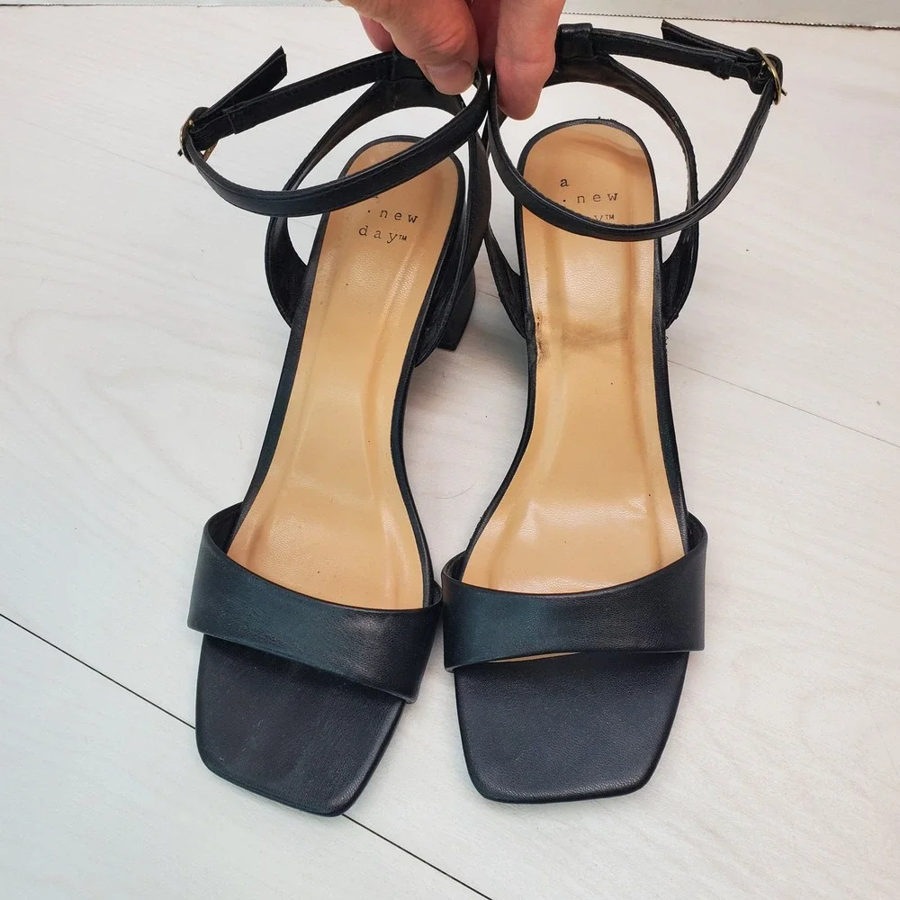 A New Day Womens Black Block Heel Ankle Strap Sandals Square Toe Size 9 Chic